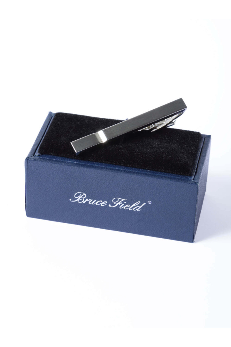 Pince à cravate en métal