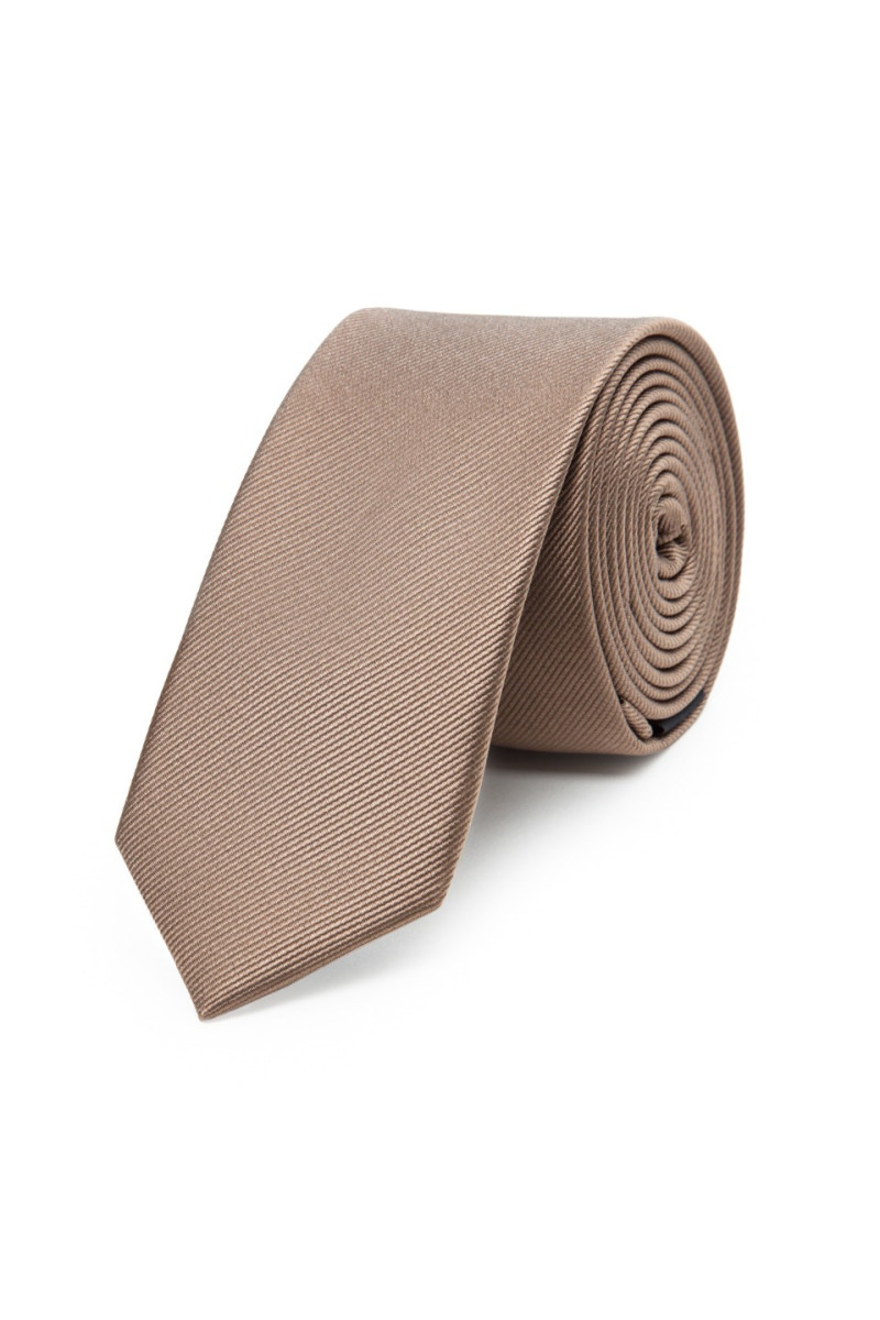 Cravate fine en pure soie côtelée