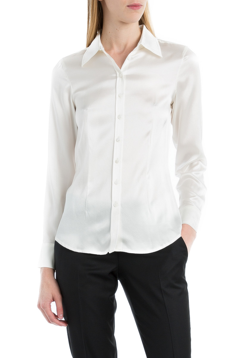 Blouse cinched in pure silk