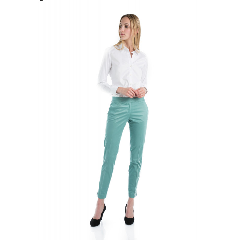 Pantalon en coton légèrement stretch coupe cigarette