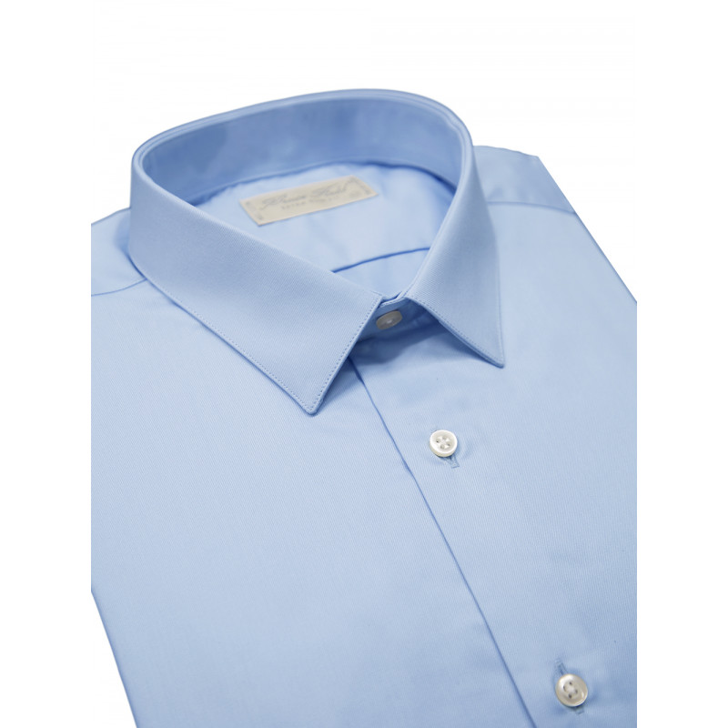 Chemise très cintrée en pur coton uni