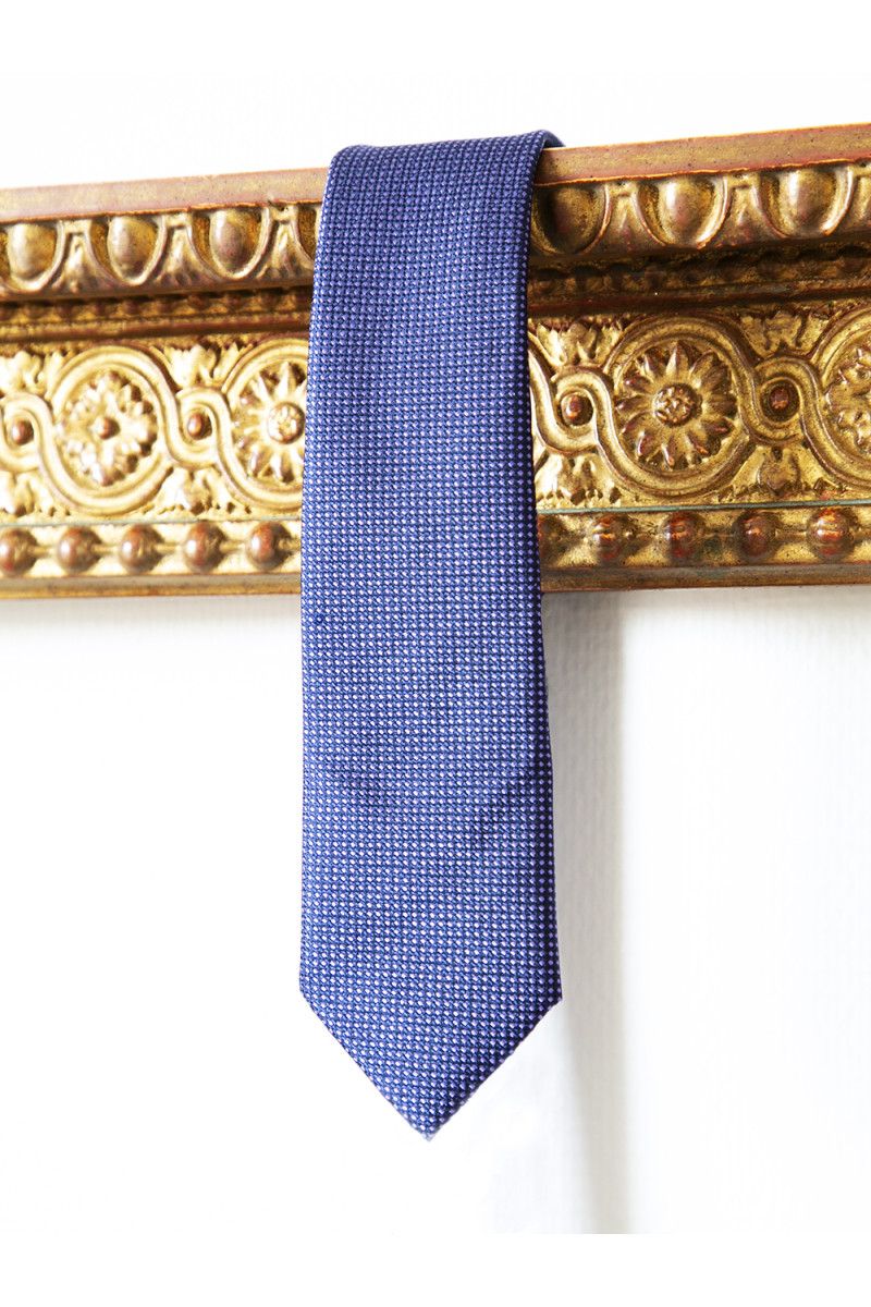 Tie in pure silk navy with colorful dots