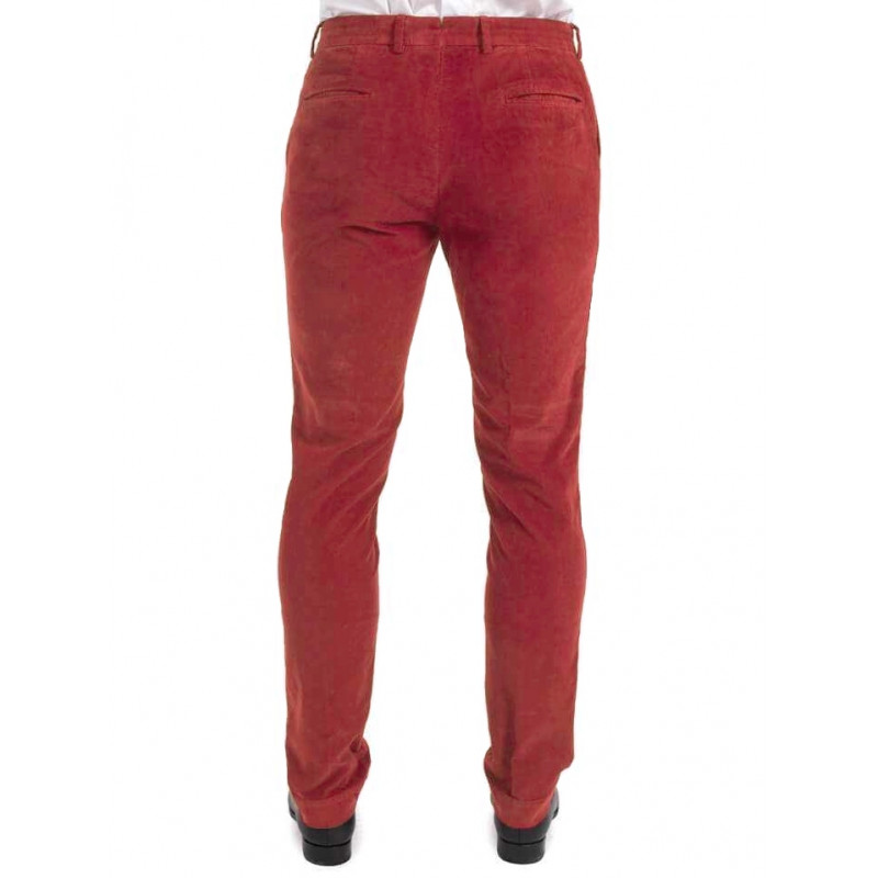 Pantalon ajusté en velours côtelé