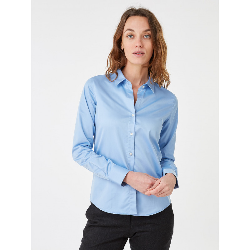 Blouse cinched kingdom with the deep neckline