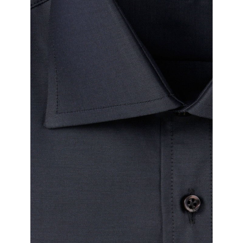 Shirt slim fit solid collar the top two buttons