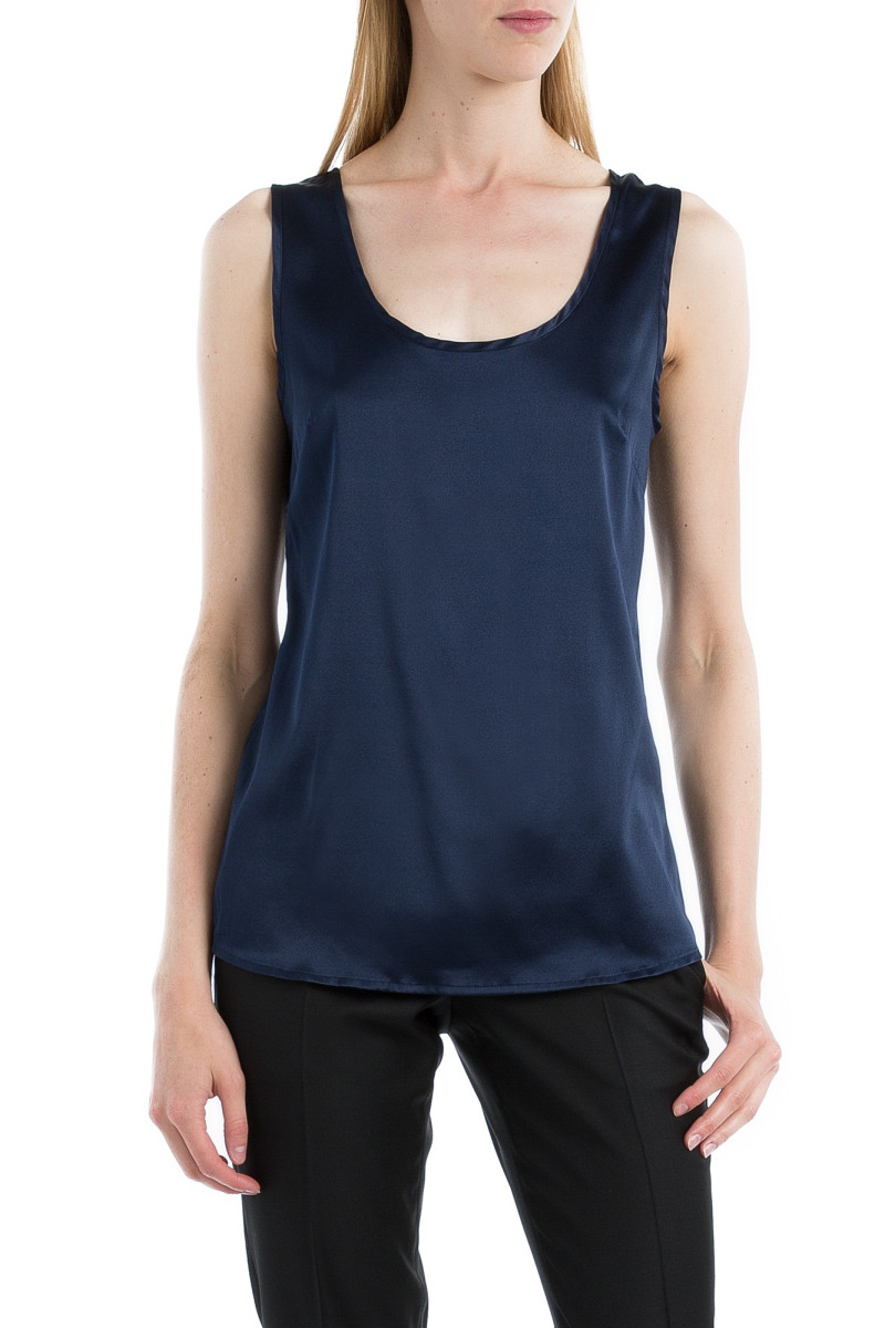 Blouse cinched in pure silk