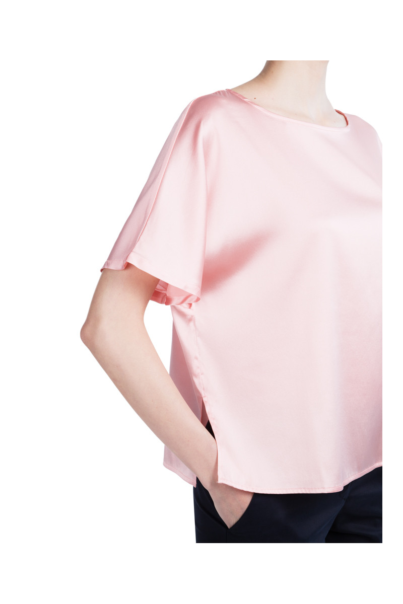 Blouse cinched in pure silk
