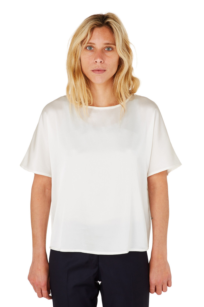 Blouse cinched in pure silk