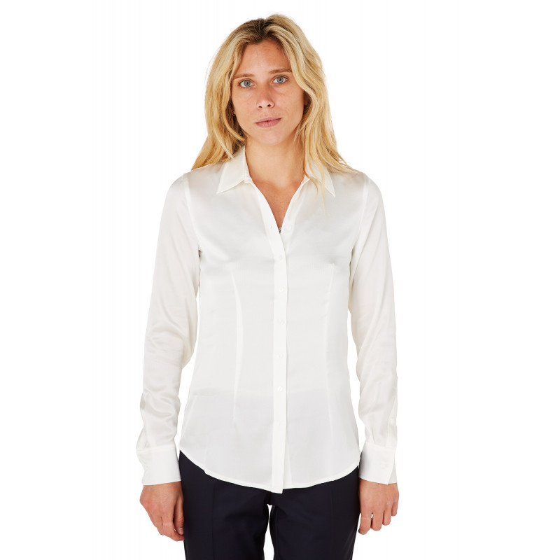 Blouse cinched in pure silk