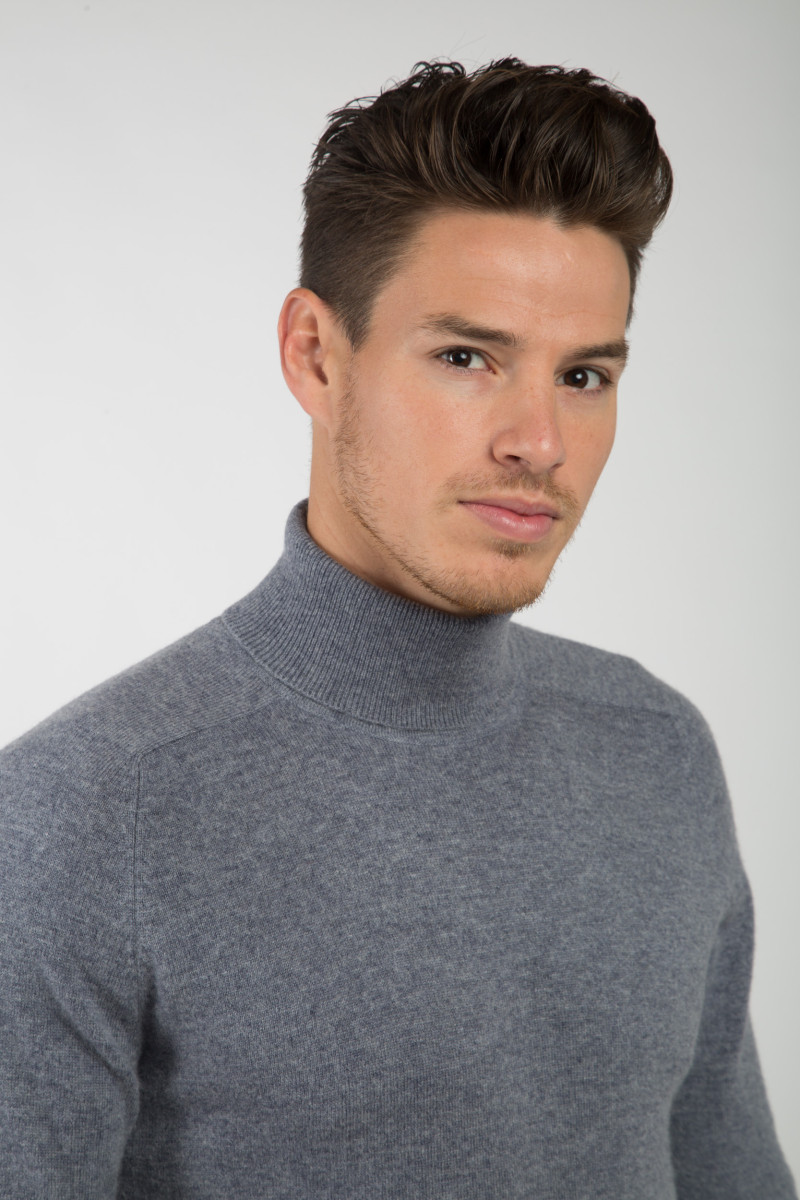 Pull laine cachemire col roulé GG12