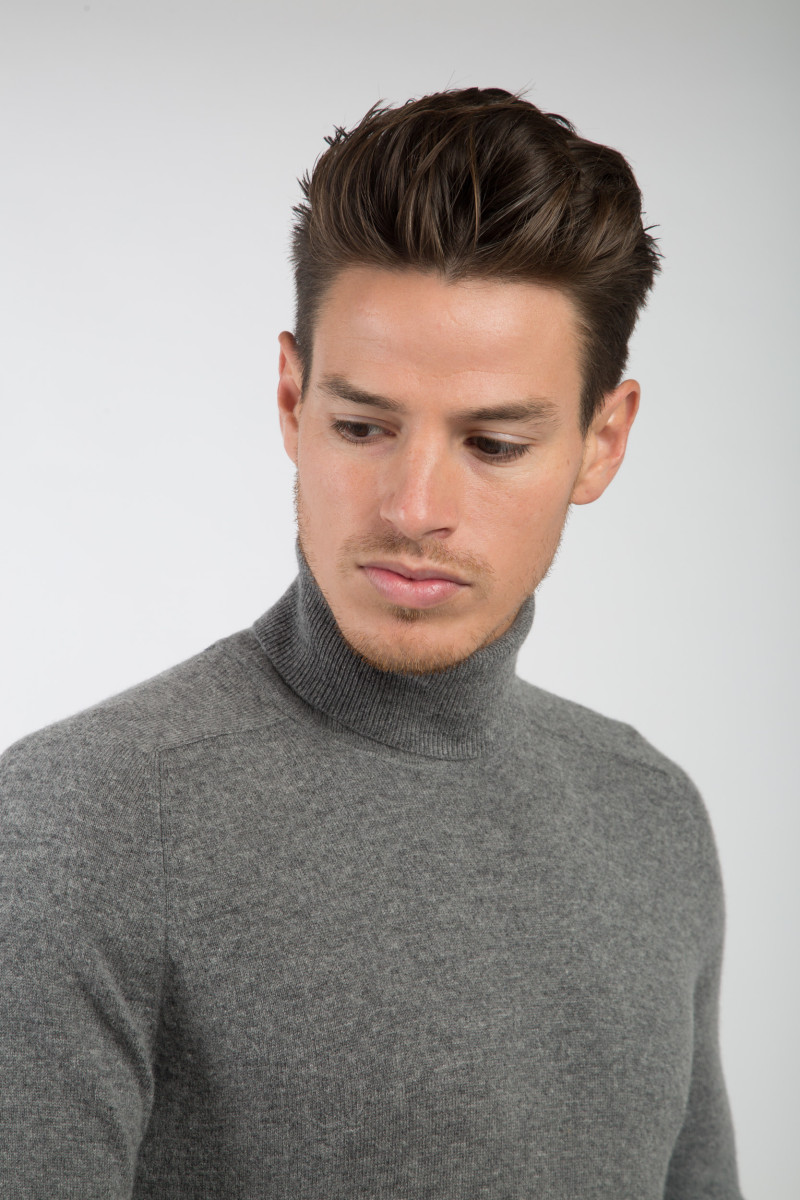 Pull laine cachemire col roulé GG12