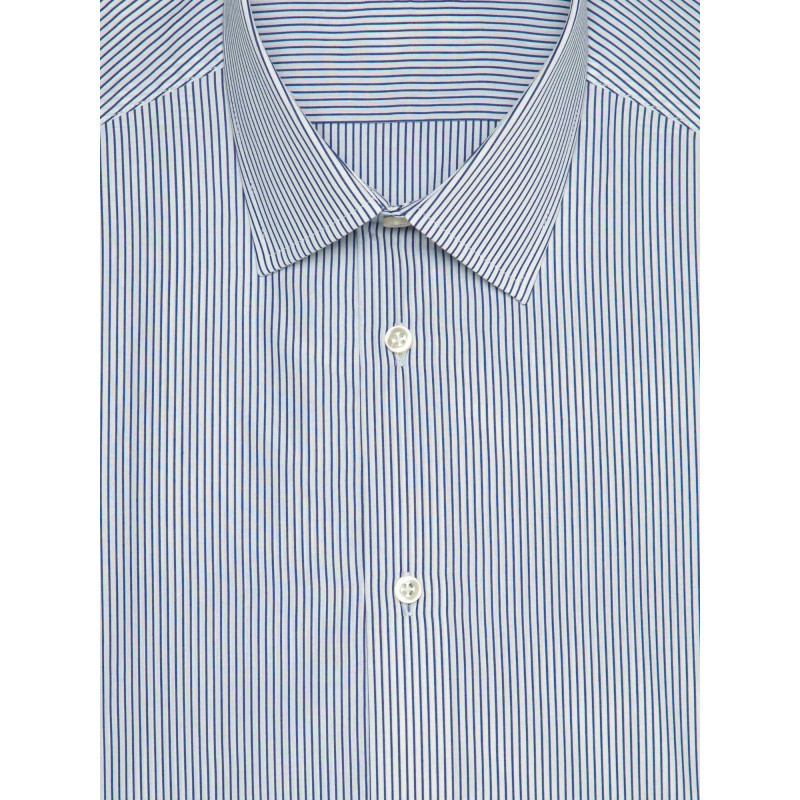 Men's classic fit shirt with thin stripes