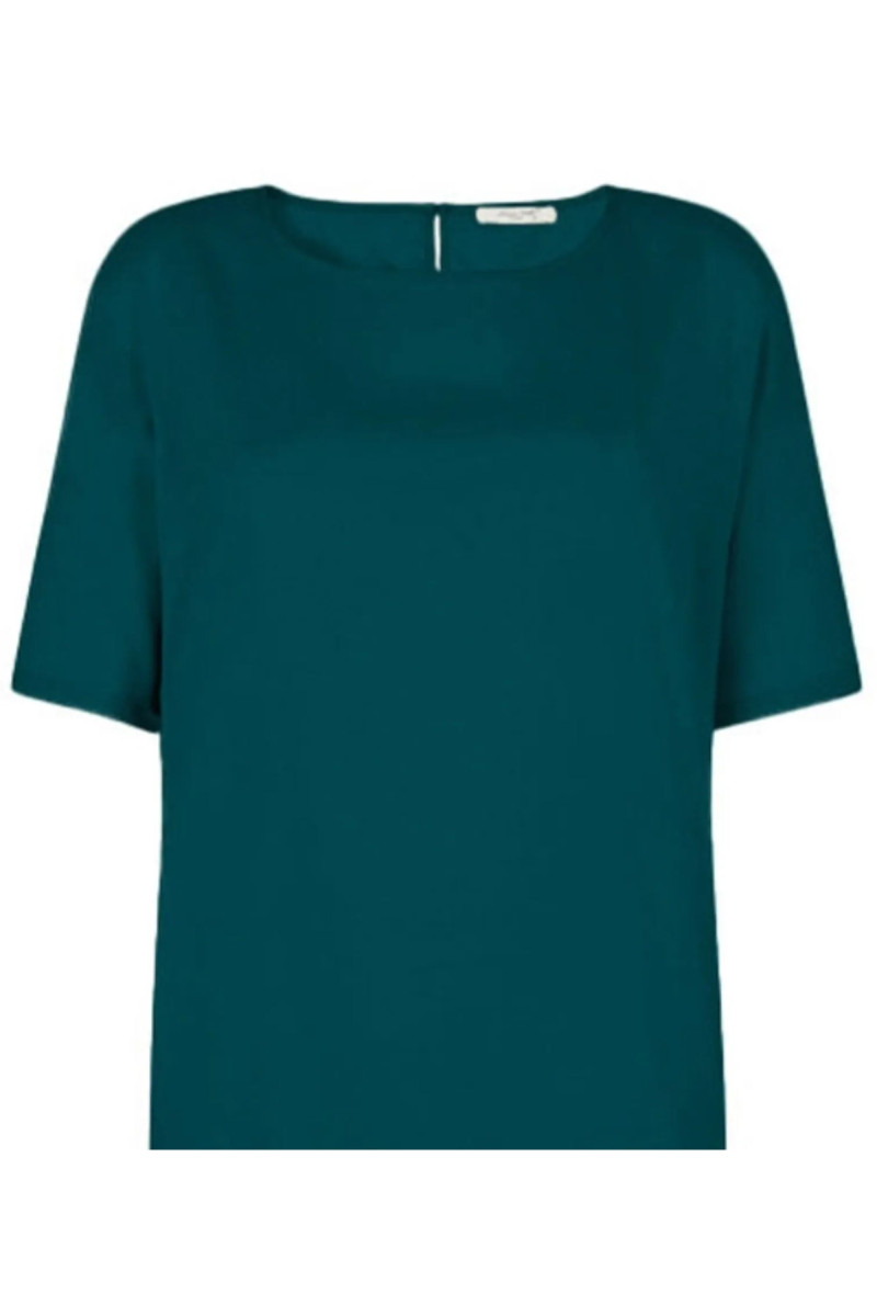 Blouse cinched in pure silk