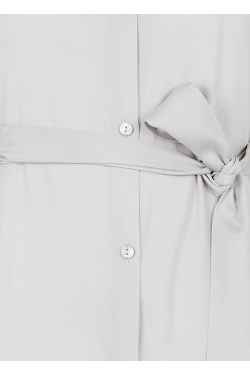 Robe pure soie à fleur