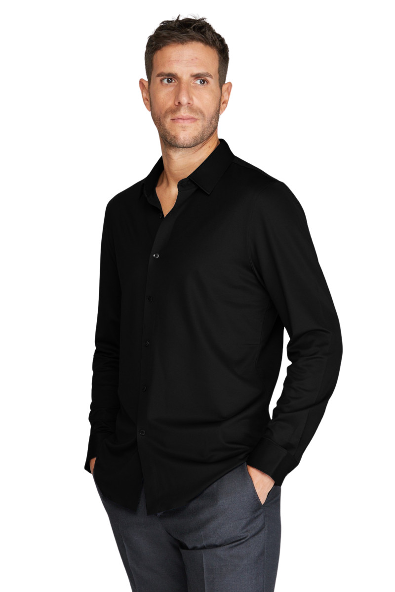 Long-sleeved knit shirt