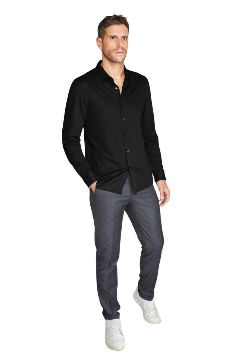 Long-sleeved knit shirt